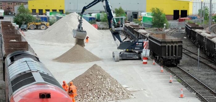 DB Cargo UK and CEMEX introduce ‘pop-up’ rail depot.