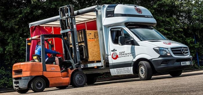 Mercedes-Benz Sprinter lifts the curtain on SR Transport’s Silver Anniversary celebrations.