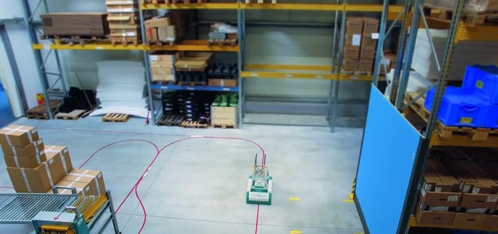 Stick and Start driverless intralogistics transport system.
