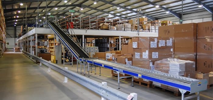 Fear of supply chain collapse keeps many online retailers in unhappy relationships.