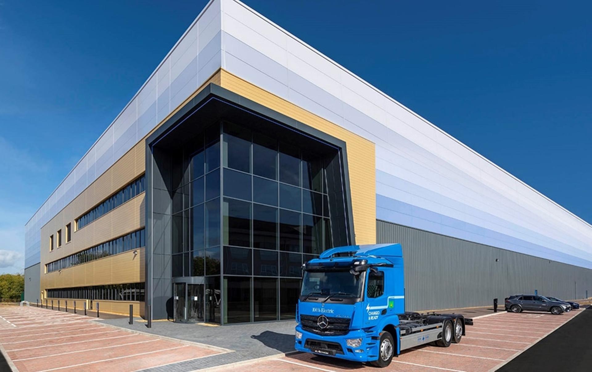 Mercedes-Benz Trucks UK future-proofs its Parts business with state-of-the-art, dedicated distribution hub